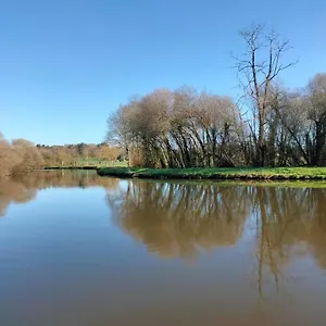 Canal Val D'Oust