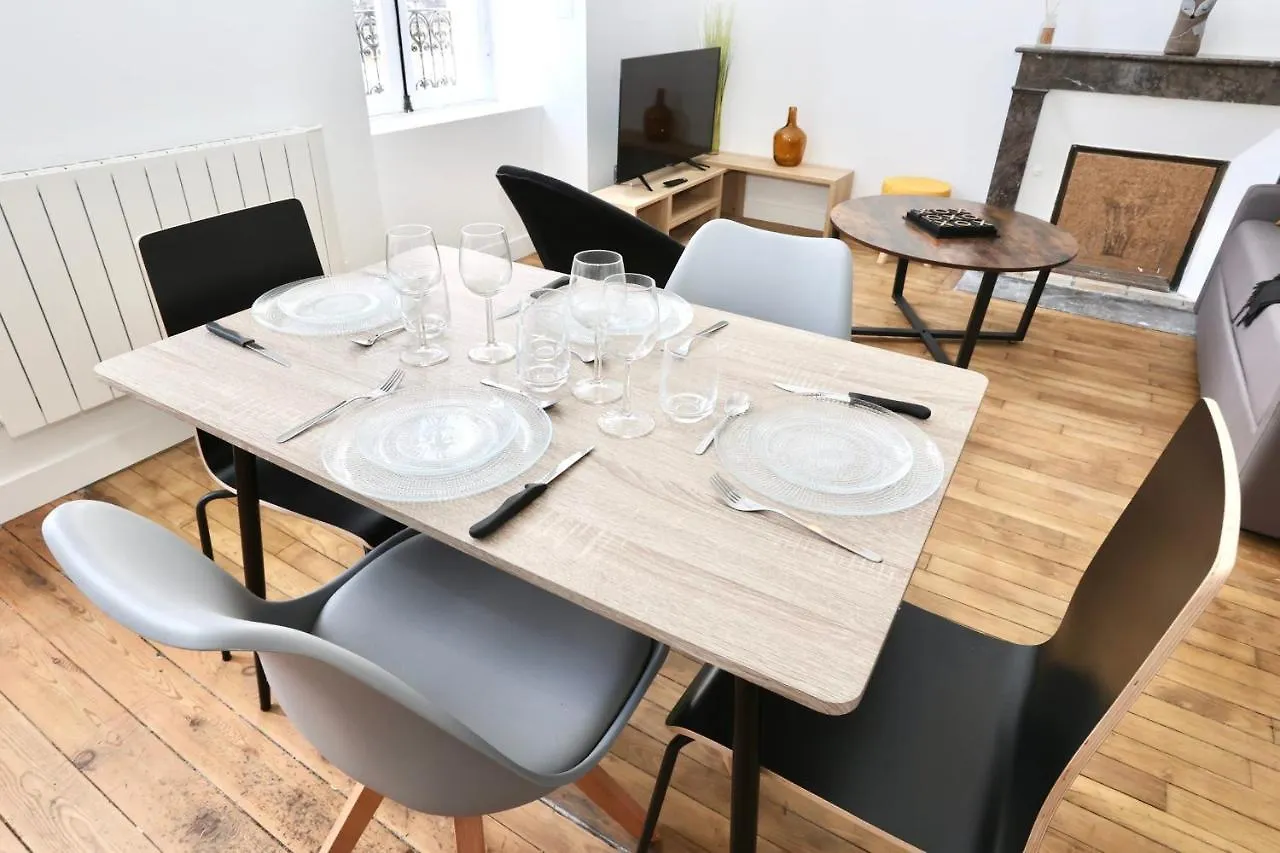 Napoleon Gare 6 T2 1Er Etage Bylocly Apartment Pontivy