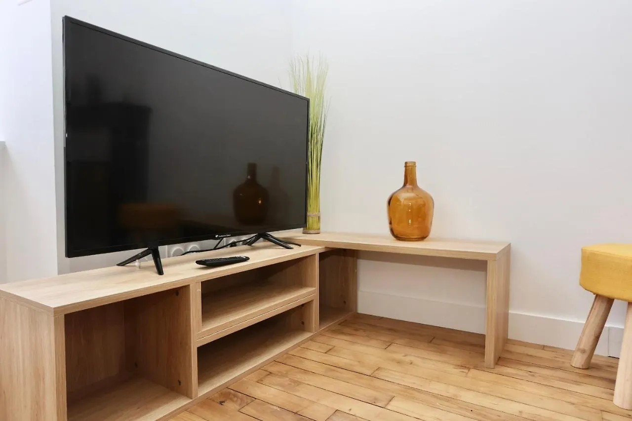 Napoleon Gare 6 T2 1Er Etage Bylocly Apartment Pontivy